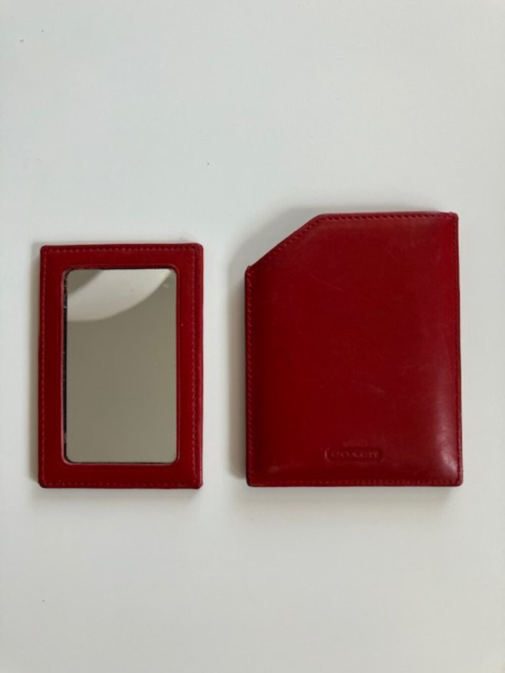 Vintage Coach Red Leather Travel Compact Mirror with Pouch - Picture 7 of 8